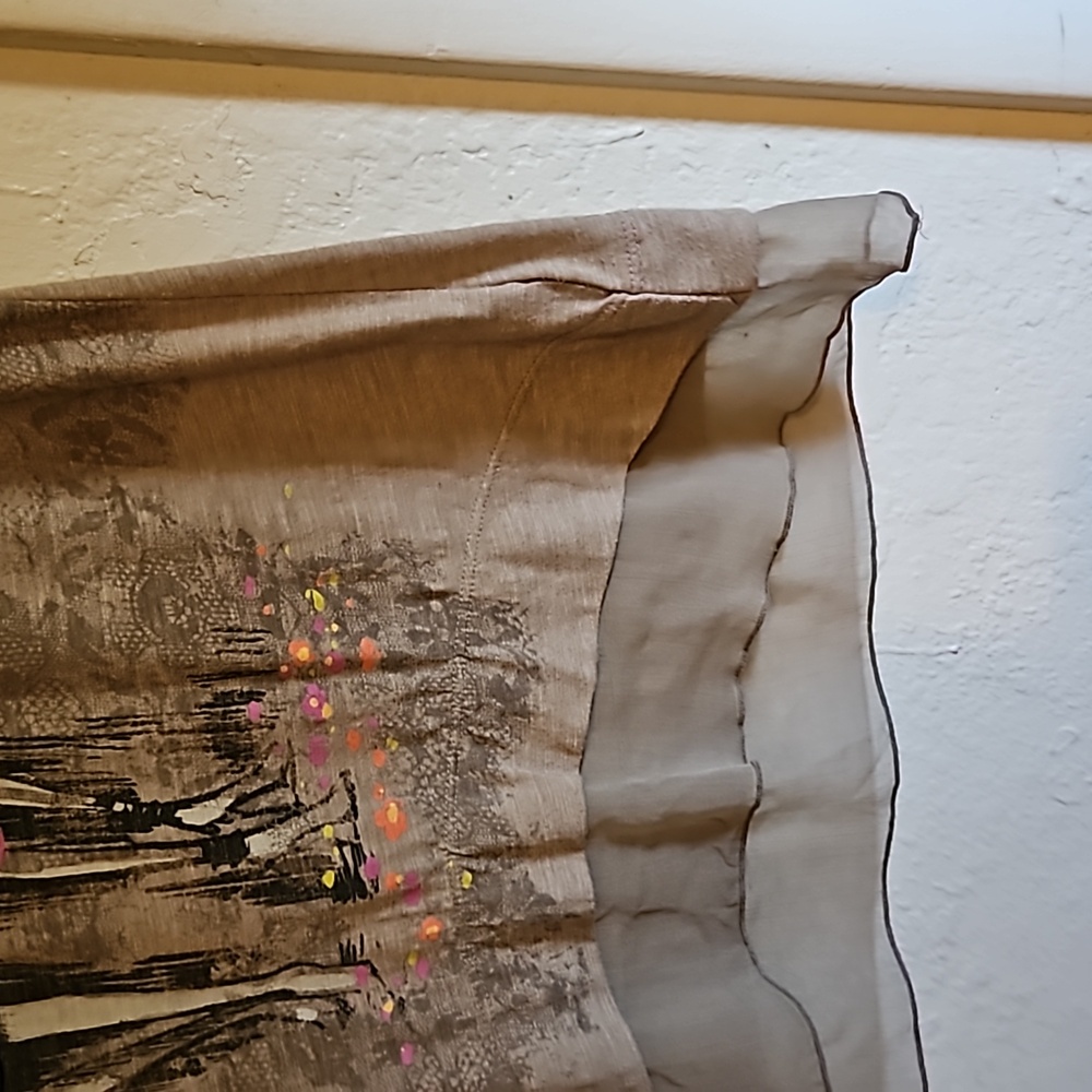 2 Flowy Tops - Picture 7 of 7